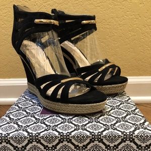 Isola Wedges - Black Suede - Sz 8.5